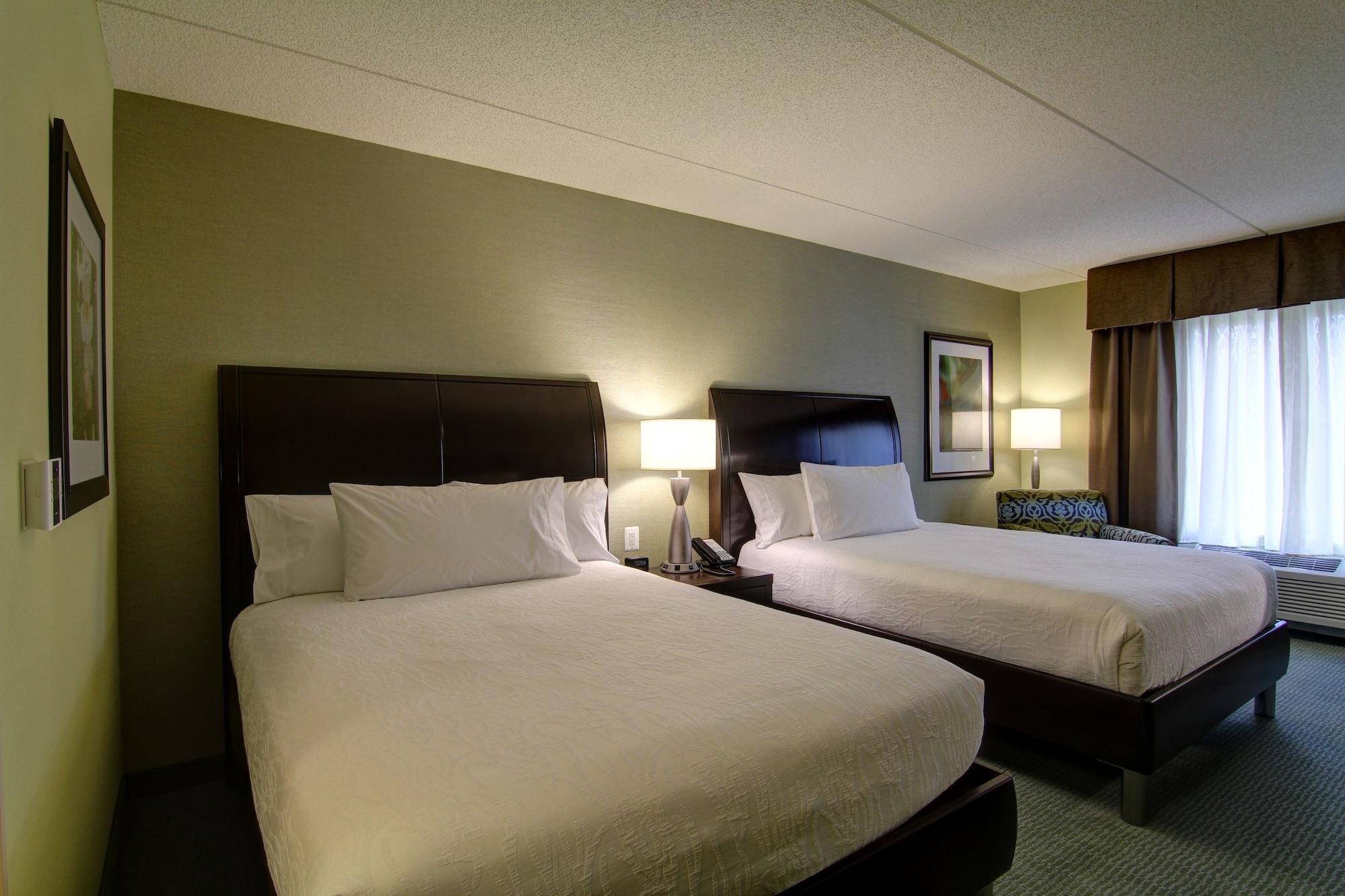 Hilton Garden Inn Woodbridge Zewnętrze zdjęcie